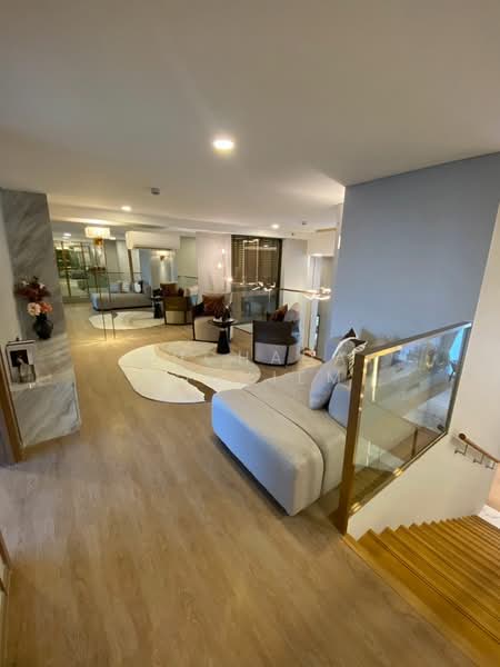 Landmark @MRTA Station, Bangkok, 397 Rama 9 Road, Bang Kapi, Huai Khwang, Bangkok, 3 Bedrooms, 276 sqm, Condo For Sale, by Suchada Yodyiem, 500277183 - DDproperty.com