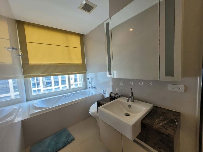 39 by Sansiri, Bangkok, 11 Sukhumvit Road, Khlong Tan Nua, Watthana, Bangkok, 1 Bedroom, 56 sqm, Condo For Rent, by Hathaichanok Saenset, 500277187 - DDproperty.com