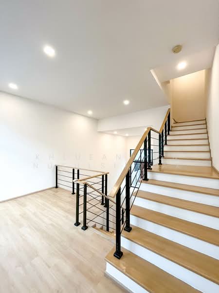 Arden Phatthanakan, Bangkok, Phatthanakan 20, Phatthanakan Road, Suan Luang, Suan Luang, Bangkok, 3 Bedrooms, 185 sqm, Townhouse For Sale, by Khlueanphon Nukulsirisak, 500277213 - DDproperty.com