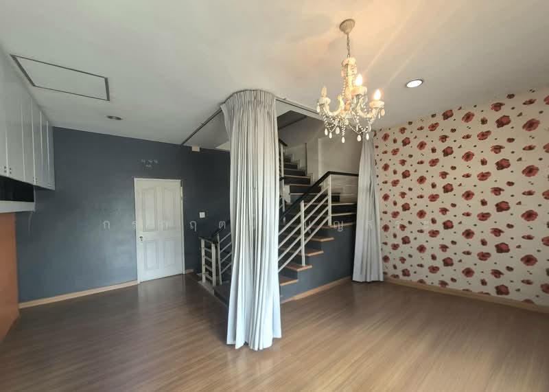 Baan Klang Muang The Royal Monaco Srinakarin-Pattanakarn, Bangkok, Rama 9 Road, Soi 43, Suan Luang, Suan Luang, Bangkok, 3 Bedrooms, 195 sqm, Townhouse For Sale, by กรกฤตย์ บุญสระ, 500277218 - DDproperty.com