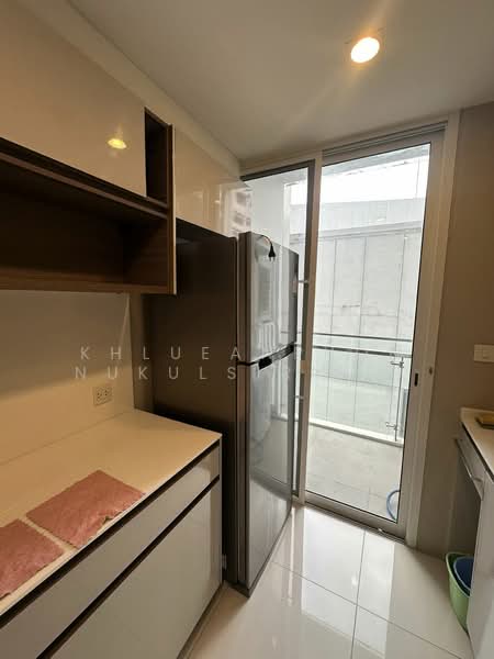 The Room Sathorn, Bangkok, 78 Pan Road, Silom, Bang Rak, Bangkok, 1 Bedroom, 40 sqm, Condo For Rent, by Khlueanphon Nukulsirisak, 500277288 - DDproperty.com