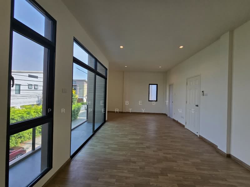 หมู่บ้านเอสเกต พรีเมี่ยม กาญจนาภิเษก-ซอยกันตนา, Nonthaburi, Bang Muang, Bang Yai, Nonthaburi, 3 Bedrooms, 160 sqm, Semi-Detached House (Twin House) For Sale, by The Best Property  นะ, 500277371 - DDproperty.com