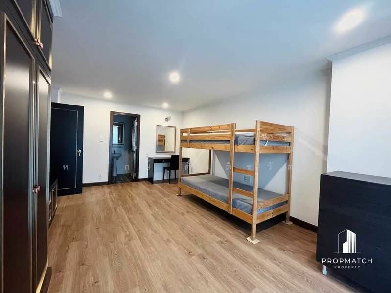 Acadamia Grand Tower, Bangkok, Soi Sukhumvit 43, Khlong Tan Nua, Watthana, Bangkok, 3 Bedrooms, 194 sqm, Condo For Sale, by หริรักษ์ ตั้งติรวัฒน์, 500277399 - DDproperty.com