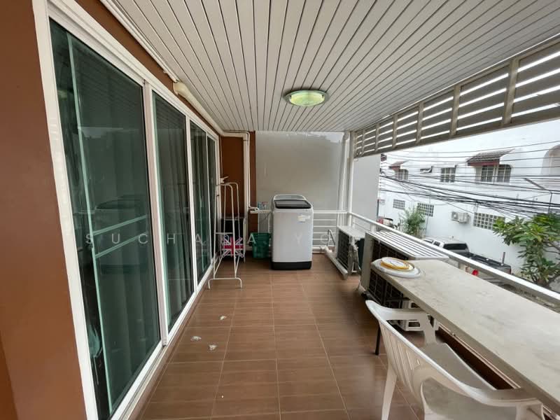 For Sale - 4-BR Townhouse, Bangkok