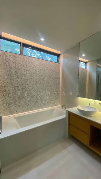 Domus 18, Bangkok, Soi Sukhumvit 18, Khlong Toei, Khlong Toei, Bangkok, 3 Bedrooms, 250 sqm, Condo For Rent, by Sarunyarat Sutthiapiwat, 500277424 - DDproperty.com