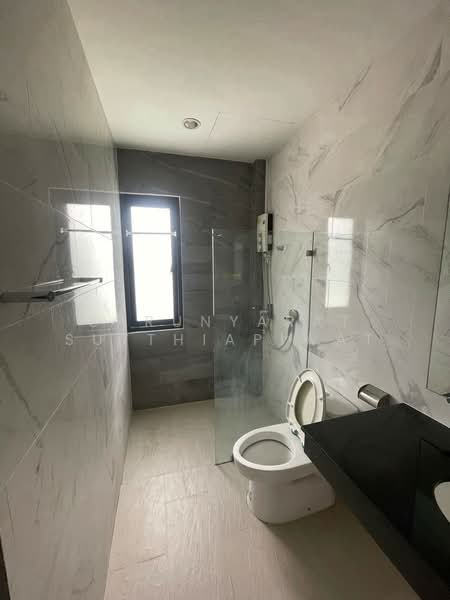 undefined, Bangkok, Chim Plee, Taling Chan, Bangkok, 4 Bedrooms, 200 sqm, Single Detached House For Sale, by Sarunyarat Sutthiapiwat, 500277450 - DDproperty.com