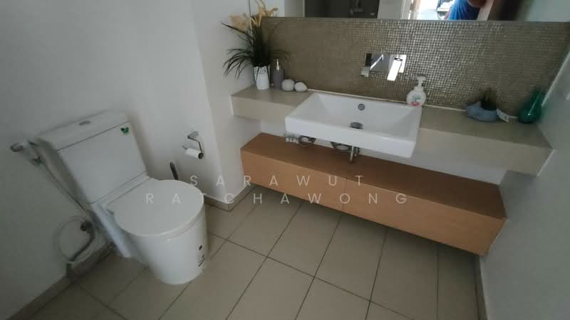 The Lofts Ekkamai, Bangkok, 1415 Sukhumvit Road, Phra Kanong Nua, Watthana, Bangkok, 1 Bedroom, 45 sqm, Condo For Sale, by Sarawut Ratchawong, 500277466 - DDproperty.com