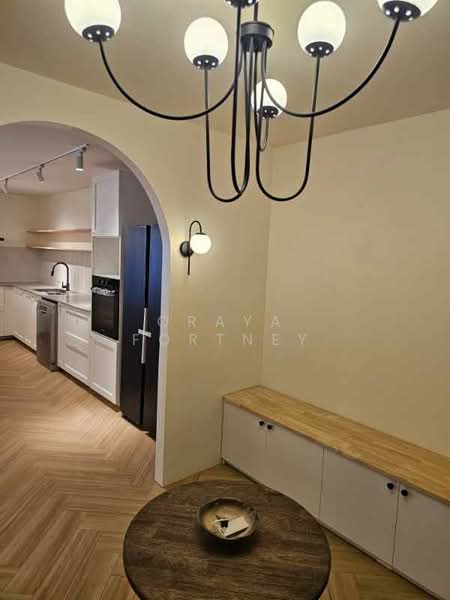 Las Colinas, Bangkok, Sukhumvit 21 Road, Khlongtoei Nua, Watthana, Bangkok, 4 Bedrooms, 200 sqm, Condo For Rent, by Oraya Fortney, 500277494 - DDproperty.com