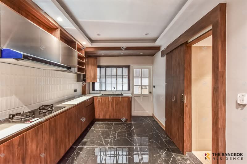 Regent 71 Place, Bangkok, Phra Kanong Nua, Watthana, Bangkok, 4 Bedrooms, 300 sqm, Townhouse For Rent, by Nicha Peerakittikul, 500277522 - DDproperty.com
