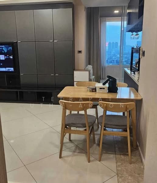 The Empire Place, Bangkok, 88 Narathiwatratchanakharin Road, Thung Maha Mek, Sathon, Bangkok, 2 Bedrooms, 107 sqm, Condo For Sale, by Teerapat Utha-aroon, 500277553 - DDproperty.com