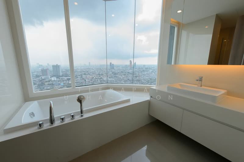 Menam Residences, Bangkok, 2088 Charoenkrung Road, Wat Prayakrai, Bang Kho Laem, Bangkok, 3 Bedrooms, 121 sqm, Condo For Sale, by Teerapat Utha-aroon, 500277611 - DDproperty.com