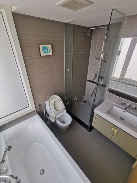 Siri At Sukhumvit, Bangkok, 902 Sukhumvit Road, Phra Kanong, Khlong Toei, Bangkok, 2 Bedrooms, 74 sqm, Condo For Sale, by Suchada Yodyiem, 500277687 - DDproperty.com