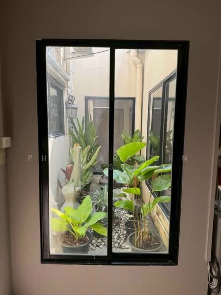 2-BR Townhouse, Bangkok, Khlong Chan, Bang Kapi, Bangkok, 2 Bedrooms, 141 sqm, Townhouse For Sale, by Phacharakorn Anusiri, 500277724 - DDproperty.com