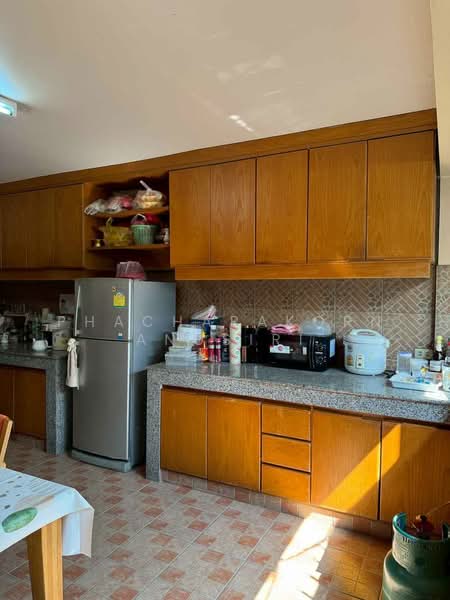 2-BR Townhouse, Bangkok, Khlong Chan, Bang Kapi, Bangkok, 2 Bedrooms, 141 sqm, Townhouse For Sale, by Phacharakorn Anusiri, 500277724 - DDproperty.com