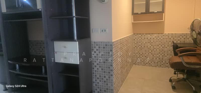 For Rent - Maneeya Ville, Bangkok