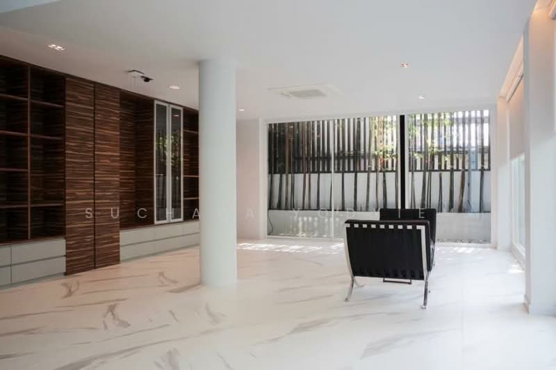 Prompak Gardens Condominium, Bangkok, Sukhumvit, Khlongtoei Nua, Watthana, Bangkok, 3 Bedrooms, 650 sqm, Condo For Sale, by Suchada Yodyiem, 500277829 - DDproperty.com