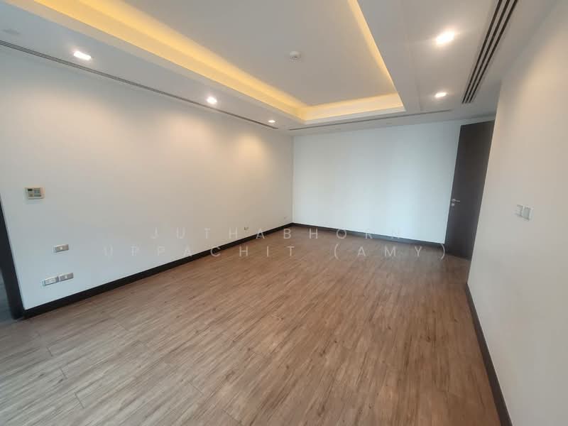Ideal 24, Bangkok, 85 Sukhumvit 24 Alley, Khong Tan, Khlong Toei, Bangkok, 4 Bedrooms, 327 sqm, Condo For Rent, by Juthabhorn Uppachit (Amy), 500277851 - DDproperty.com