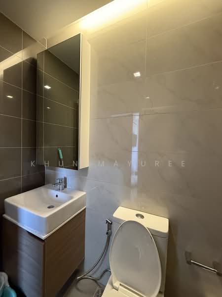 M Thonglor 10, Bangkok, 9 Soi Ekkamai 12, Ekkamai Road, Khlong Tan Nua, Watthana, Bangkok, 1 Bedroom, 30 sqm, Condo For Rent, by Khun Mayuree, 500277901 - DDproperty.com