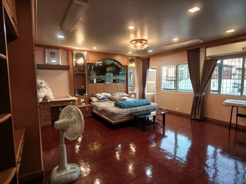 หมู่บ้าน อิ่มอัมพร 1, กรุงเทพ, วัดท่าพระ, บางกอกใหญ่, กรุงเทพ, 360 ตร.ม., บ้านเดี่ยว ขาย, โดย พเนตร มหามิตรานนท์, 500277917 - DDproperty.com