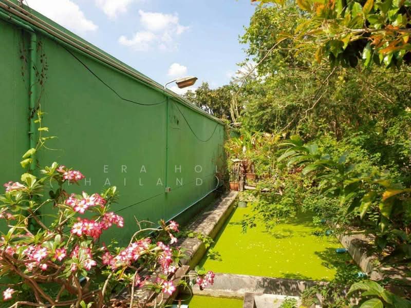 พร้อมที่ดินแปลงใหญ่ รามอินทรา 23, Bangkok, Anusaowari, Bang Khen, Bangkok, 2 Bedrooms, 150 sqm, Single Detached House For Sale, by ERA Holding (Thailand) Co., Ltd., 500277921 - DDproperty.com