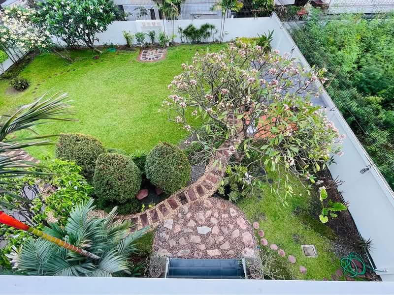 Large 3-Story Single House for Rent – Soi Ratchada 32, Bangkok, รัชดาภิเษก 32, Chan Kasem, Chatuchak, Bangkok, 4 Bedrooms, 450 sqm, Single Detached House For Rent, by คุณรวีวรรณ อู่เงิน, 500277926 - DDproperty.com