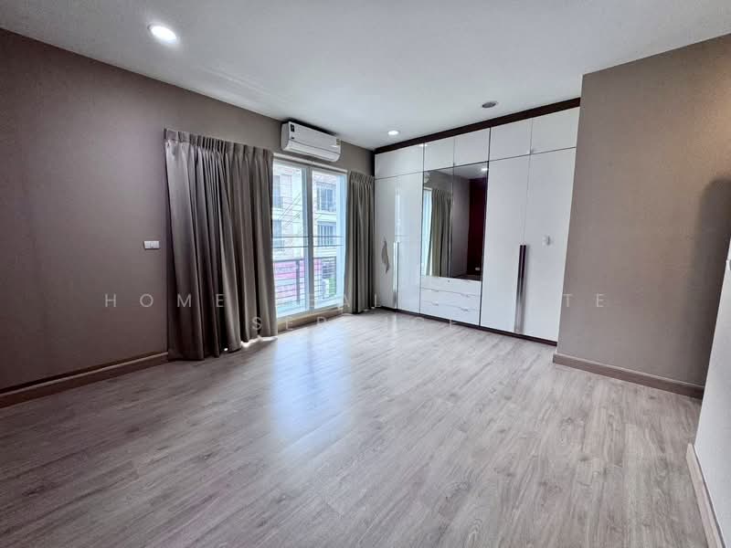 Baan Klang Muang S-Sense Srinakarin, Bangkok, Srinakarin Road, Nong Bon, Prawet, Bangkok, 3 Bedrooms, 167 sqm, Townhouse For Sale, by HOME Real Estate Service, 500277929 - DDproperty.com