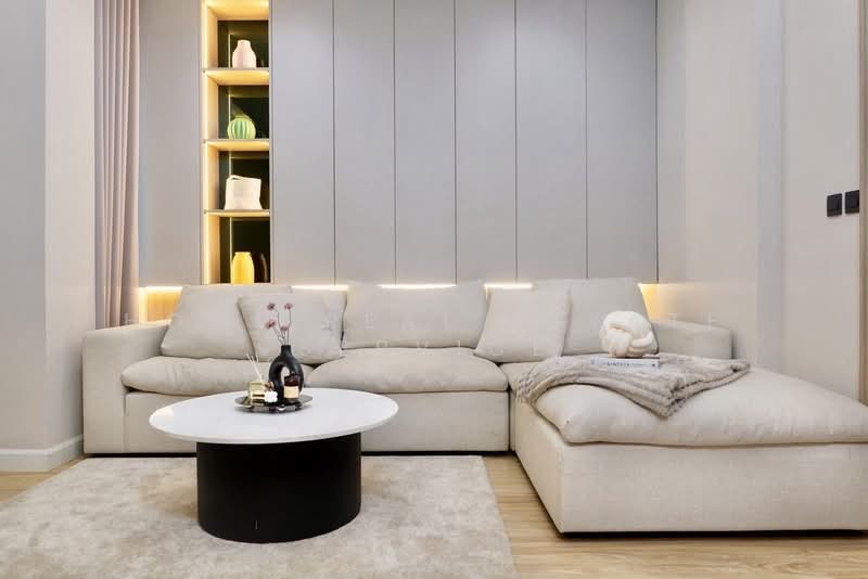 The Gentry Sukhumvit 101, Bangkok, Soi Sukhumvit 101, Sukhumvit Road, Bang Chak, Phra Khanong, Bangkok, 3 Bedrooms, 390 sqm, Single Detached House For Sale, by HOME Real Estate Service, 500277933 - DDproperty.com