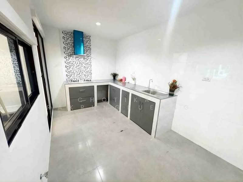 บ้านกลางเมือง พหลโยธิน 50 (Baan klang muang Phaholyothin 50), กรุงเทพ, Soi Phahonyothin 50, คลองถนน, สายไหม, กรุงเทพ, 204 ตร.ม., ทาวน์เฮ้าส์ ขาย, โดย Chotika  Rakrungrueang, 500277998 - DDproperty.com