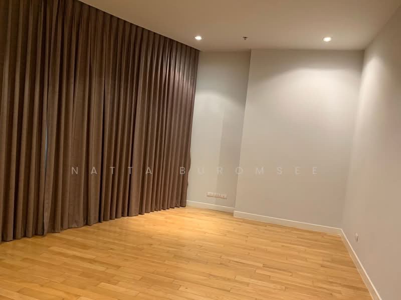 Millennium Residence, Bangkok, Sukhumvit Road, Khlong Toei, Khlong Toei, Bangkok, 3 Bedrooms, 145 sqm, Condo For Sale, by Natta Buromsee, 500278034 - DDproperty.com