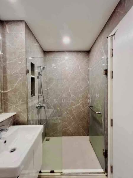 Mazarine Ratchayothin, Bangkok, Soi Phahonyothin 30, Phahonyothin Road, Chan Kasem, Chatuchak, Bangkok, 1 Bedroom, 40 sqm, Condo For Rent, by Pattaporn Yongsungnone, 500278036 - DDproperty.com