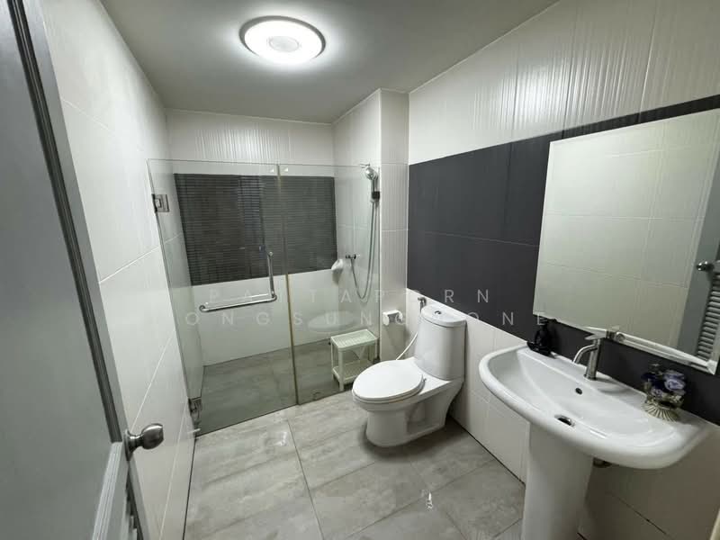 Le Cosi Ekamai 28, Bangkok, Sukhumvit, Khlong Tan Nua, Watthana, Bangkok, 3 Bedrooms, 144 sqm, Condo For Rent, by Pattaporn Yongsungnone, 500278043 - DDproperty.com