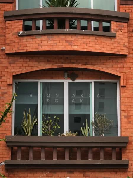 4-BR House, Bangkok, Phra Kanong Nua, Watthana, Bangkok, 4 Bedrooms, 488 sqm, Single Detached House For Rent, by Boonraksa Sopak, 500278166 - DDproperty.com