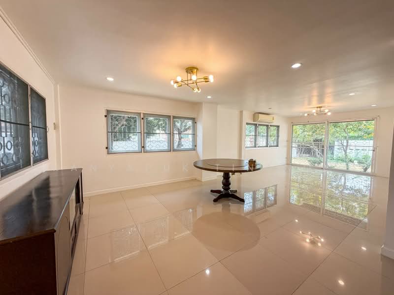 บ้าน 4-ห้องนอน, กรุงเทพ, บางจาก, พระโขนง, กรุงเทพ, 300 ตร.ม., บ้านเดี่ยว ให้เช่า, โดย Kanyapuk Tinanop, 500278184 - DDproperty.com