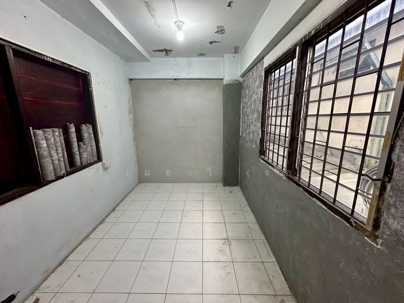 อาคารพาณิชย์ 4.5 ชั้น คู้บอน 27 รามอินทรา รีโนเวทใหม่ พร้อมทำธุรกิจ, Bangkok, คู้บอน, Tha Rang, Bang Khen, Bangkok, , 245 sqm, Shophouse For Sale, by คุณ เมธาวี (จอย), 500278207 - DDproperty.com
