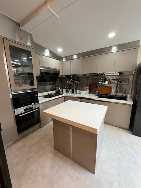 Demi Sathu 49, Bangkok, Sathupradit 49 Bang Pong pang, Bang Pong Pang, Yan Nawa, Bangkok, 3 Bedrooms, 263 sqm, Townhouse For Rent, by Vichai  Annavakulthorn, 500278215 - DDproperty.com