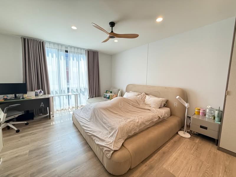 Demi Sathu 49, Bangkok, Sathupradit 49 Bang Pong pang, Bang Pong Pang, Yan Nawa, Bangkok, 3 Bedrooms, 263 sqm, Townhouse For Rent, by Vichai  Annavakulthorn, 500278215 - DDproperty.com