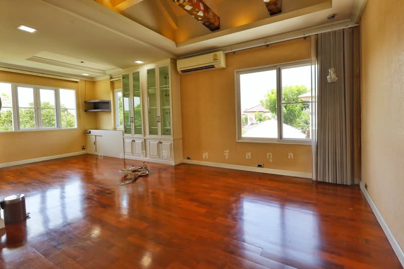 Laddarom Ratchapruek Rattanathibet 2, Nonthaburi, 99 Moo 1 Om Kret, Om Kret, Pak Kret, Nonthaburi, 6 Bedrooms, 500 sqm, Single Detached House For Sale, by ยลศิริ ศรีสกุล, 500278278 - DDproperty.com