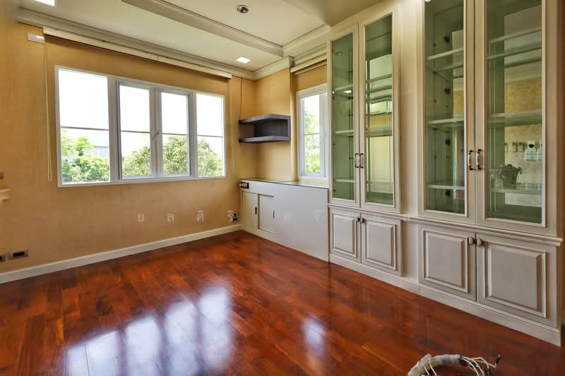 Laddarom Ratchapruek Rattanathibet 2, Nonthaburi, 99 Moo 1 Om Kret, Om Kret, Pak Kret, Nonthaburi, 6 Bedrooms, 500 sqm, Single Detached House For Sale, by ยลศิริ ศรีสกุล, 500278278 - DDproperty.com