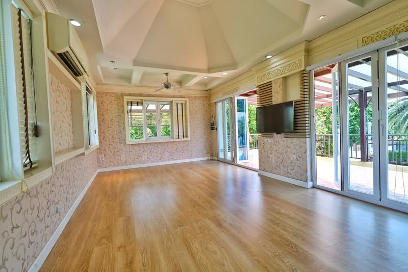 Laddarom Ratchapruek Rattanathibet 2, Nonthaburi, 99 Moo 1 Om Kret, Om Kret, Pak Kret, Nonthaburi, 6 Bedrooms, 500 sqm, Single Detached House For Sale, by ยลศิริ ศรีสกุล, 500278278 - DDproperty.com