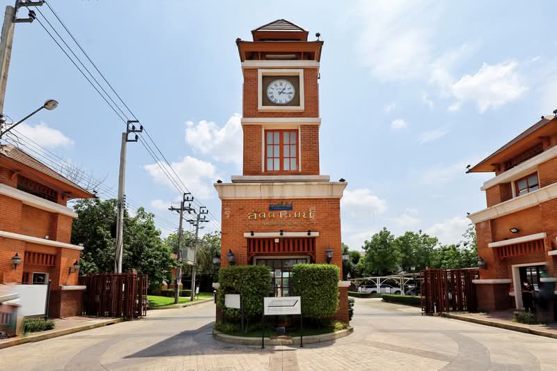 Laddarom Ratchapruek Rattanathibet 2, Nonthaburi, 99 Moo 1 Om Kret, Om Kret, Pak Kret, Nonthaburi, 6 Bedrooms, 500 sqm, Single Detached House For Sale, by ยลศิริ ศรีสกุล, 500278278 - DDproperty.com