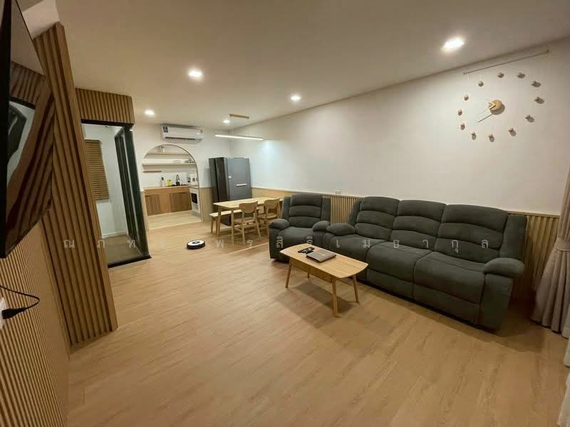 Patio Srinakarin-Rama 9, Bangkok, Krungthep Kreetha Road, Hua Mak, Bang Kapi, Bangkok, 4 Bedrooms, 191 sqm, Townhouse For Rent, by ณภัทร พรสิริเมธากุล, 500278300 - DDproperty.com