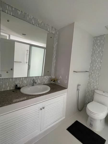 La Maison Ruamrudee, Bangkok, Ploenchit, Lumphini, Pathum Wan, Bangkok, 2 Bedrooms, 110 sqm, Condo For Rent, by Vichai  Annavakulthorn, 500278305 - DDproperty.com