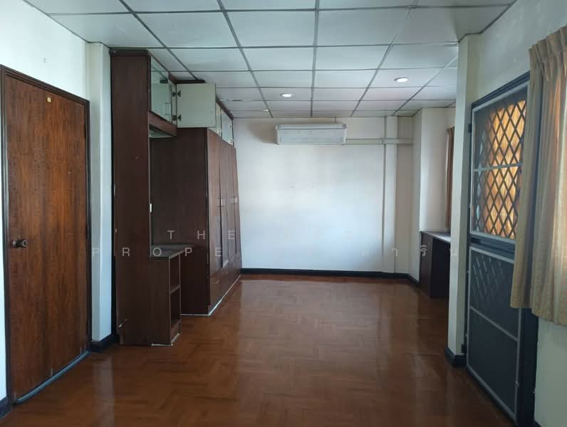 พรทวีวิลล่า2 ลาดพร้าว, Bangkok, Wang Thonglang, Wang Thonglang, Bangkok, 3 Bedrooms, 120 sqm, Townhouse For Sale, by The Best Property ดาริน, 500278345 - DDproperty.com