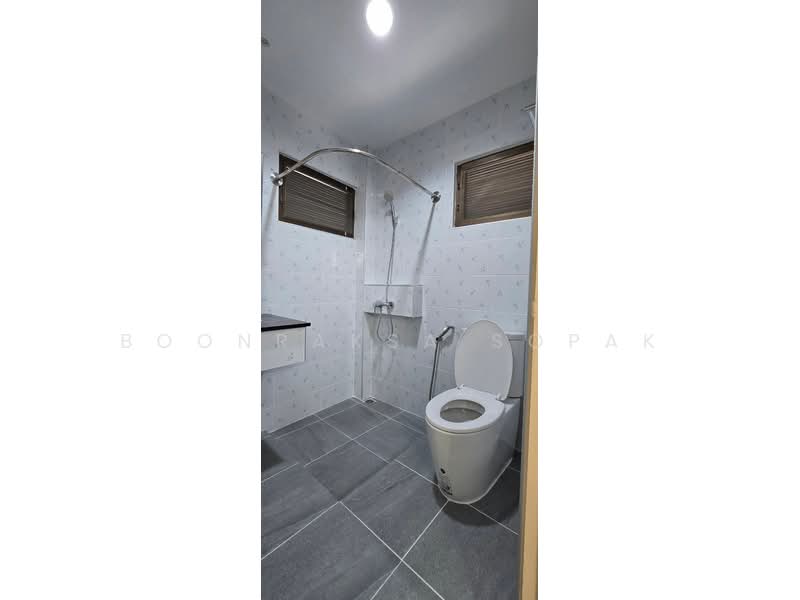 S.V. Apartment, Bangkok, 5 Soi Ruamrudee, Lumphini, Pathum Wan, Bangkok, 1 Bedroom, 37 sqm, Apartment For Rent, by Boonraksa Sopak, 500278351 - DDproperty.com