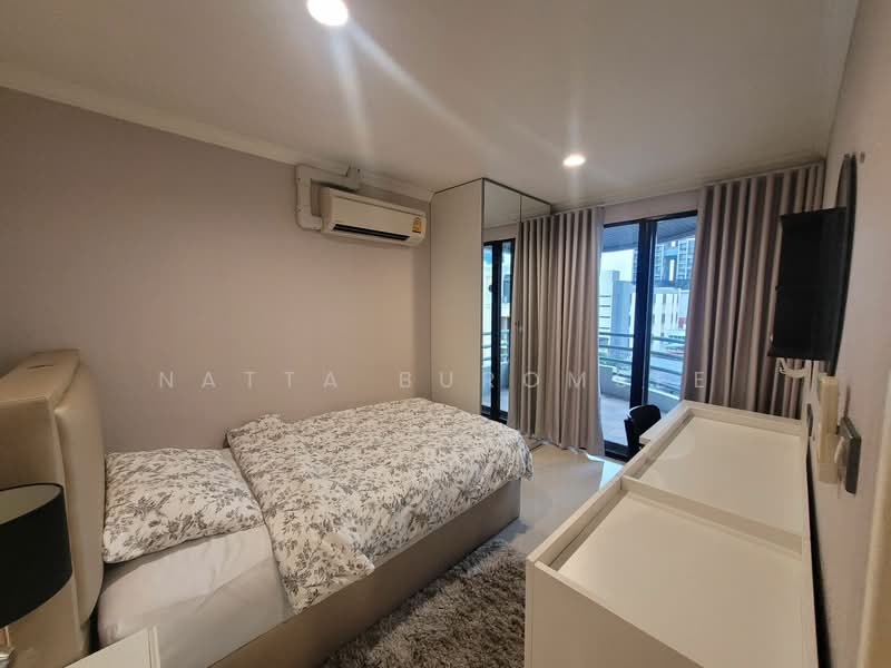 Pearl Garden, Bangkok, Sathorn, Silom, Bang Rak, Bangkok, 2 Bedrooms, 70 sqm, Condo For Rent, by Natta Buromsee, 500278405 - DDproperty.com