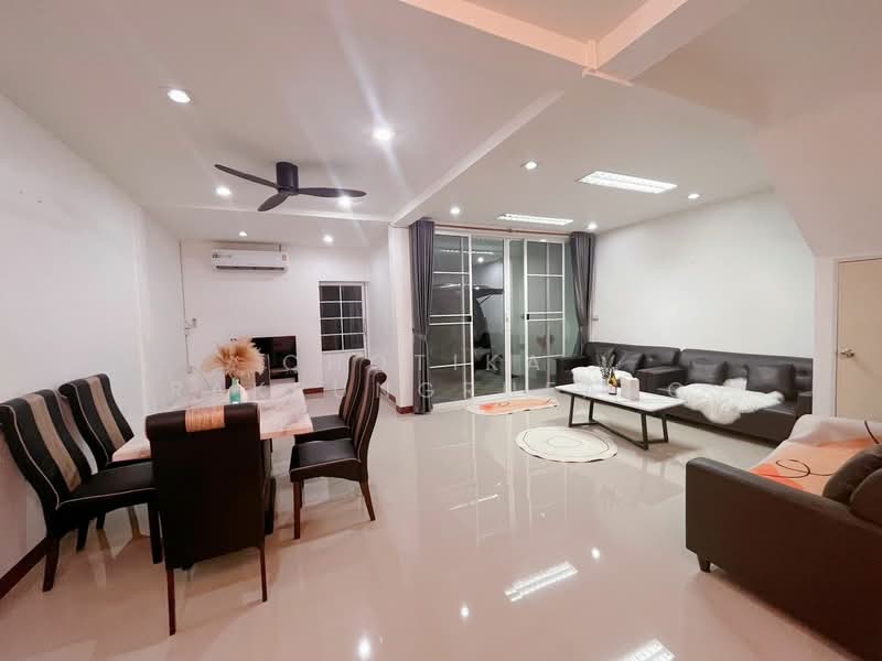 ทาวน์เฮาท์ 5-ห้องนอน, กรุงเทพ, ห้วยขวาง, ห้วยขวาง, กรุงเทพ, 120 ตร.ม., ทาวน์เฮ้าส์ ให้เช่า, โดย Chotika  Rakrungrueang, 500278417 - DDproperty.com
