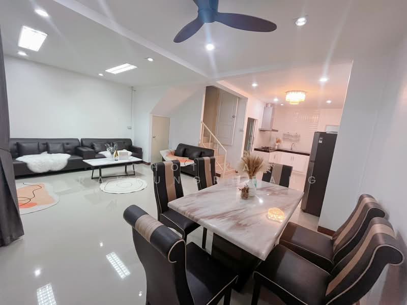 ทาวน์เฮาท์ 5-ห้องนอน, กรุงเทพ, ห้วยขวาง, ห้วยขวาง, กรุงเทพ, 120 ตร.ม., ทาวน์เฮ้าส์ ให้เช่า, โดย Chotika  Rakrungrueang, 500278417 - DDproperty.com