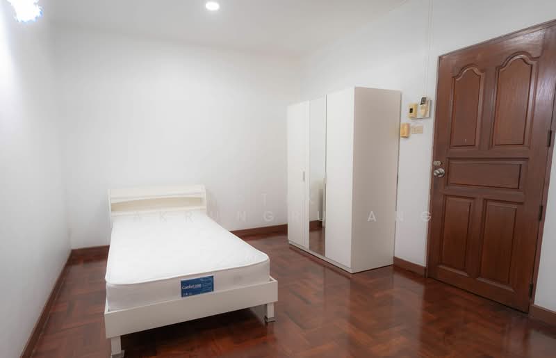 undefined, Bangkok, Khlong Tan Nua, Watthana, Bangkok, 5 Bedrooms, 350 sqm, Townhouse For Rent, by Chotika   Rakrungrueang, 500278423 - DDproperty.com