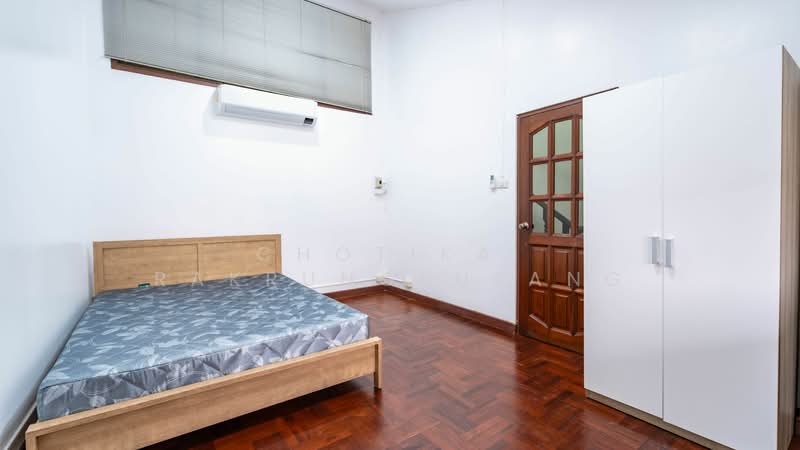 undefined, Bangkok, Khlong Tan Nua, Watthana, Bangkok, 5 Bedrooms, 350 sqm, Townhouse For Rent, by Chotika   Rakrungrueang, 500278423 - DDproperty.com