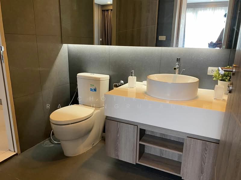 Trapezo Sukhumvit 16, Bangkok, Soi Sukhumvit 16, Khlong Toei, Khlong Toei, Bangkok, 1 Bedroom, 45 sqm, Condo For Rent, by Chotika   Rakrungrueang, 500278437 - DDproperty.com